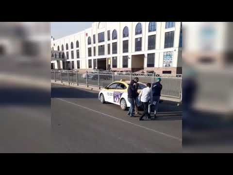 Парвиз ТВ / Як ҷавонро Ронандаи Такси бо мошинаш задааст..